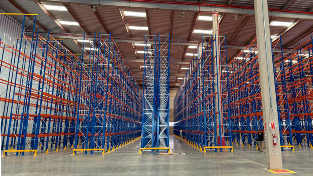 Soluções de armazenagem desenvolvidas pela Altamira em operação logística